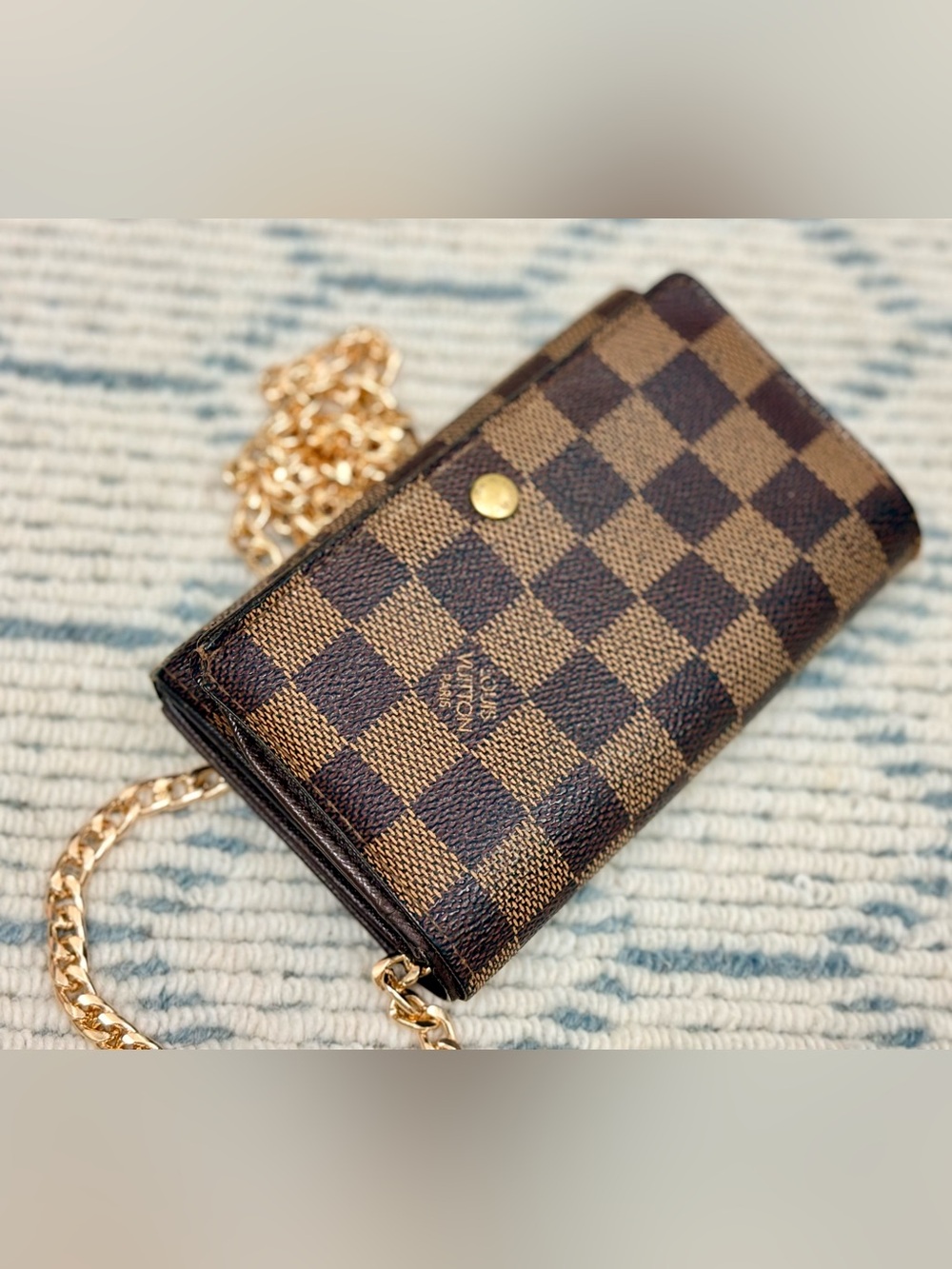 LOUIS VUITTON Vintage Y2K Damier Ebene Monogram Canvas Wallet W/ Crossbody - Picture 6 of 16